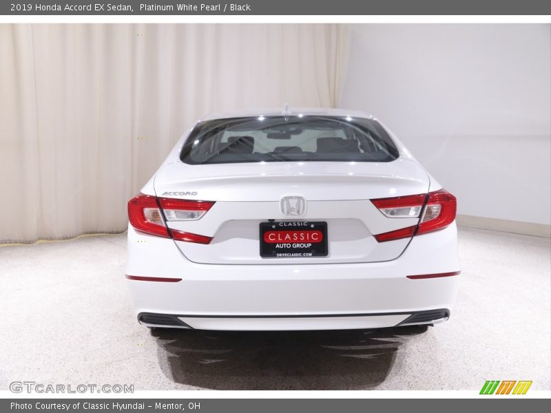 Platinum White Pearl / Black 2019 Honda Accord EX Sedan