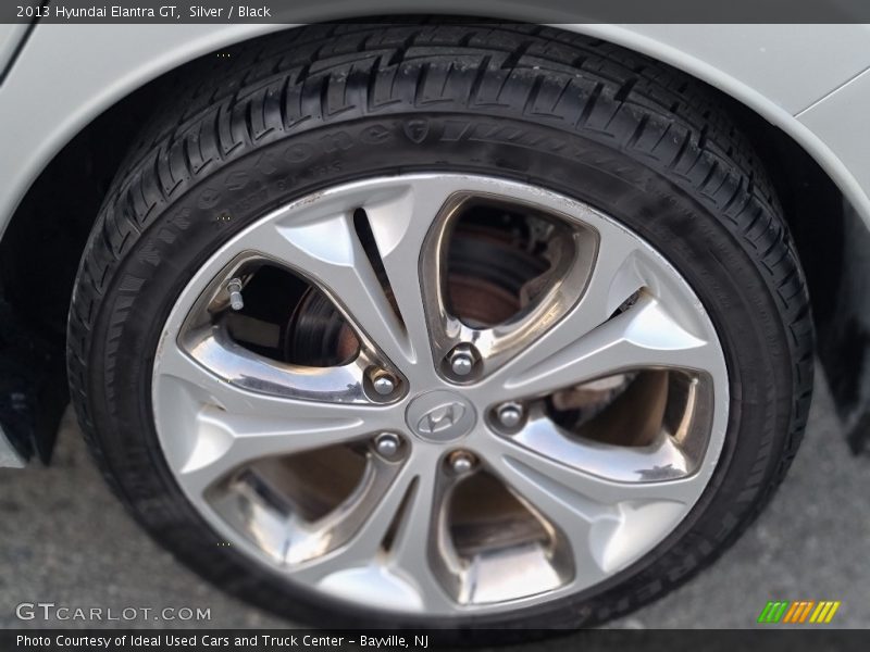 Silver / Black 2013 Hyundai Elantra GT