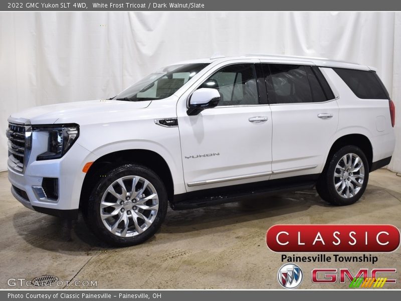 White Frost Tricoat / Dark Walnut/Slate 2022 GMC Yukon SLT 4WD