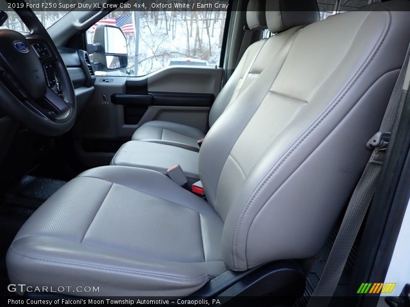 Oxford White / Earth Gray 2019 Ford F250 Super Duty XL Crew Cab 4x4