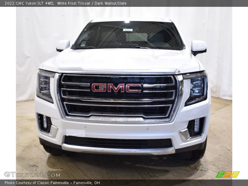 White Frost Tricoat / Dark Walnut/Slate 2022 GMC Yukon SLT 4WD