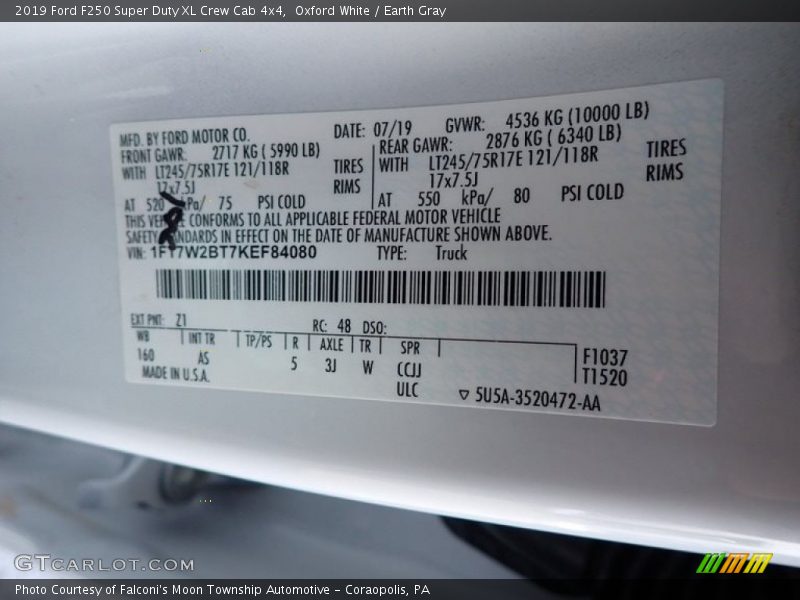 Oxford White / Earth Gray 2019 Ford F250 Super Duty XL Crew Cab 4x4