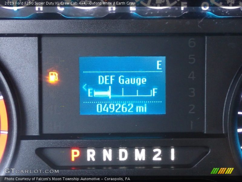 Oxford White / Earth Gray 2019 Ford F250 Super Duty XL Crew Cab 4x4