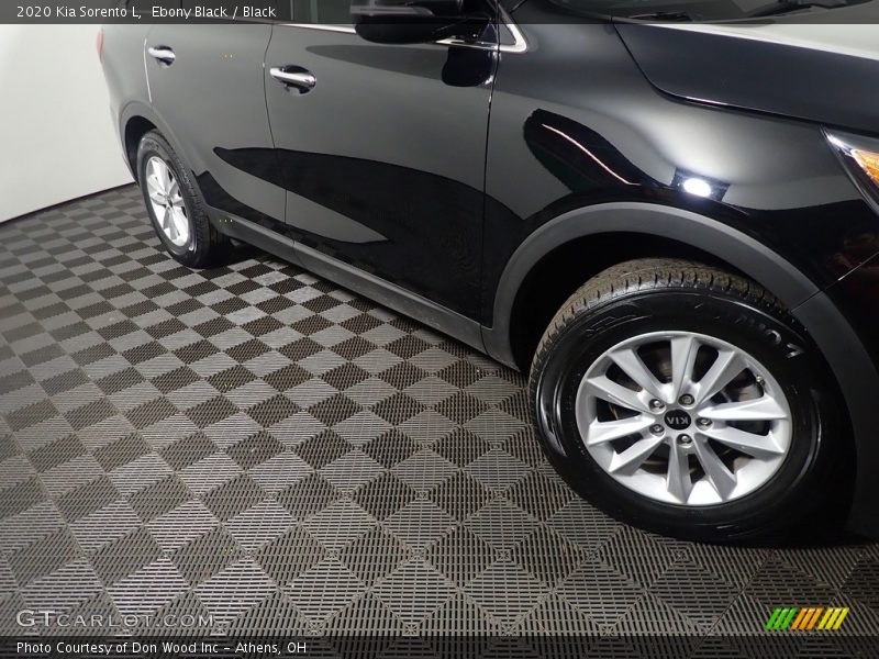 Ebony Black / Black 2020 Kia Sorento L