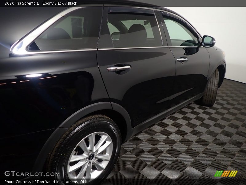 Ebony Black / Black 2020 Kia Sorento L