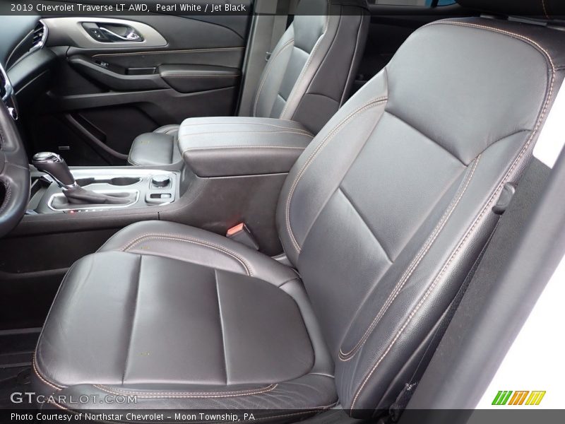 Pearl White / Jet Black 2019 Chevrolet Traverse LT AWD