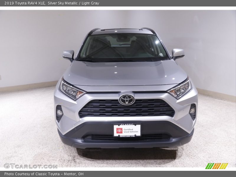 Silver Sky Metallic / Light Gray 2019 Toyota RAV4 XLE