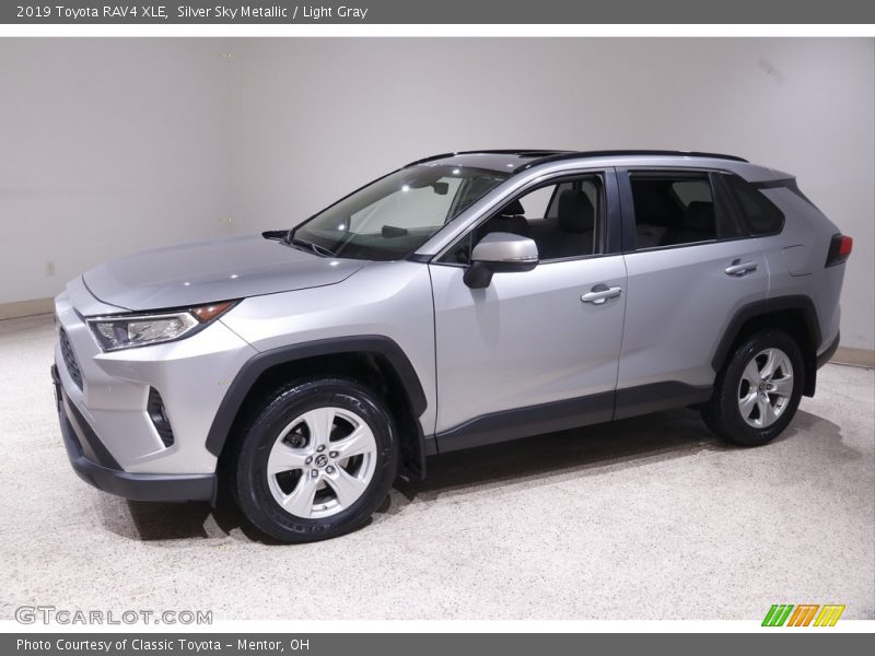 Silver Sky Metallic / Light Gray 2019 Toyota RAV4 XLE