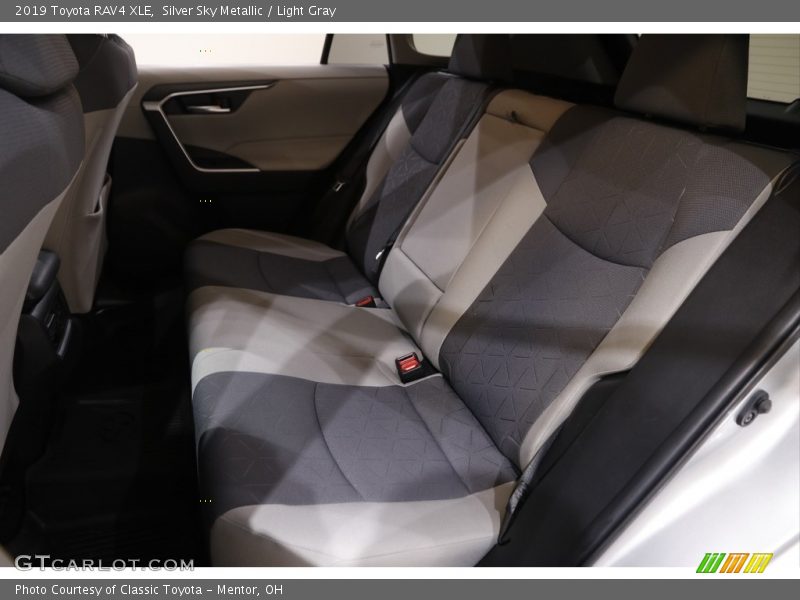 Silver Sky Metallic / Light Gray 2019 Toyota RAV4 XLE