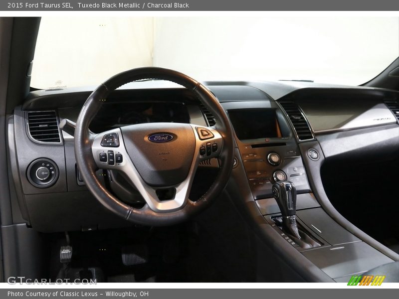 Tuxedo Black Metallic / Charcoal Black 2015 Ford Taurus SEL
