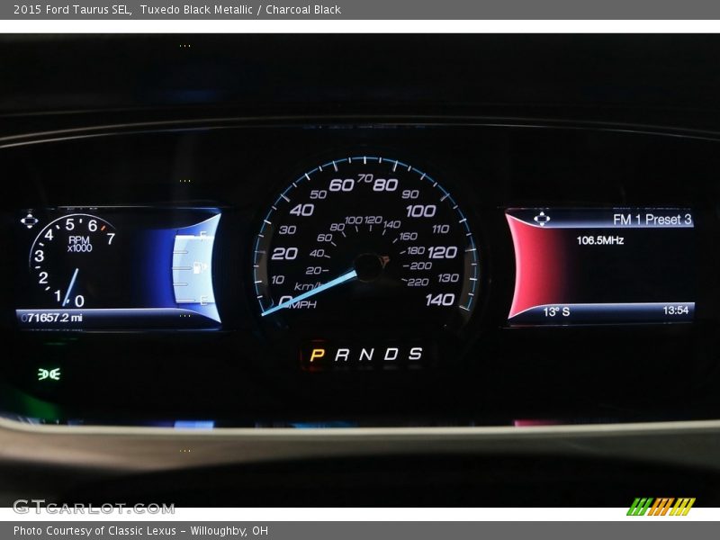 Tuxedo Black Metallic / Charcoal Black 2015 Ford Taurus SEL
