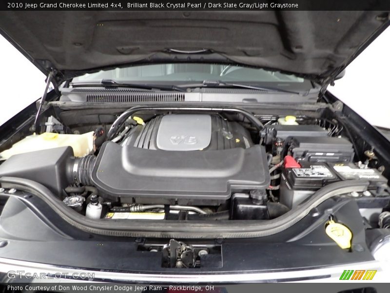 Brilliant Black Crystal Pearl / Dark Slate Gray/Light Graystone 2010 Jeep Grand Cherokee Limited 4x4
