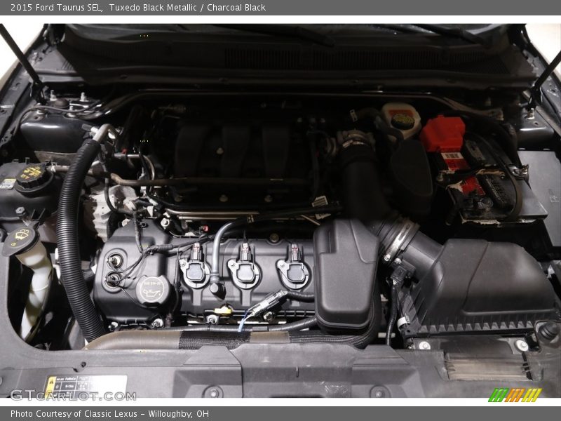 Tuxedo Black Metallic / Charcoal Black 2015 Ford Taurus SEL