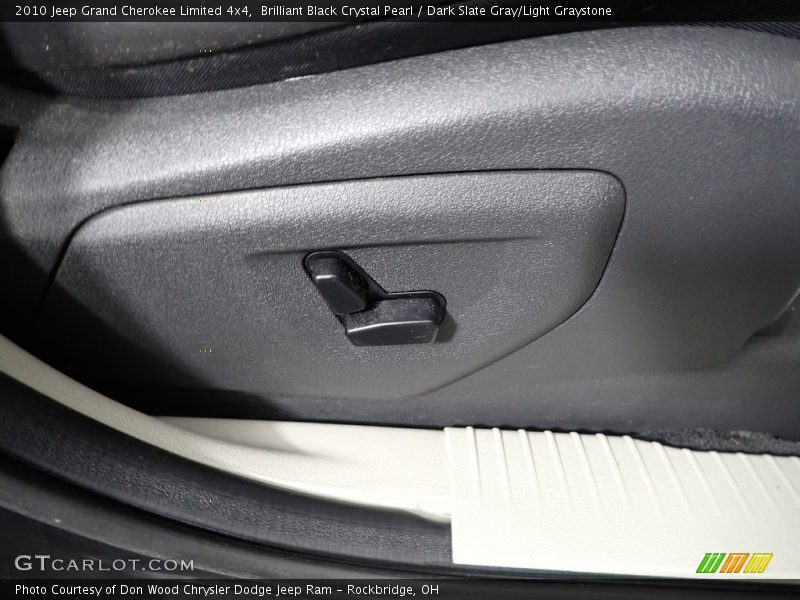 Brilliant Black Crystal Pearl / Dark Slate Gray/Light Graystone 2010 Jeep Grand Cherokee Limited 4x4