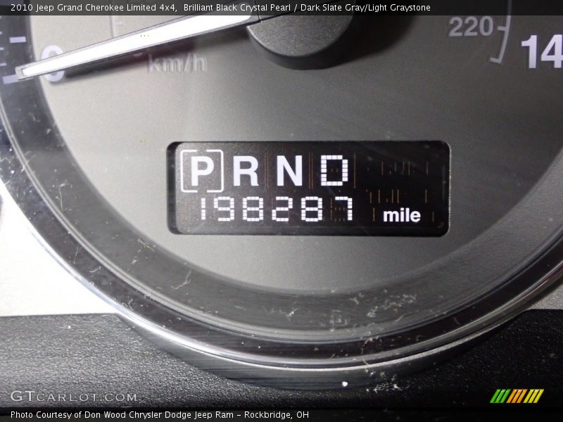 Brilliant Black Crystal Pearl / Dark Slate Gray/Light Graystone 2010 Jeep Grand Cherokee Limited 4x4