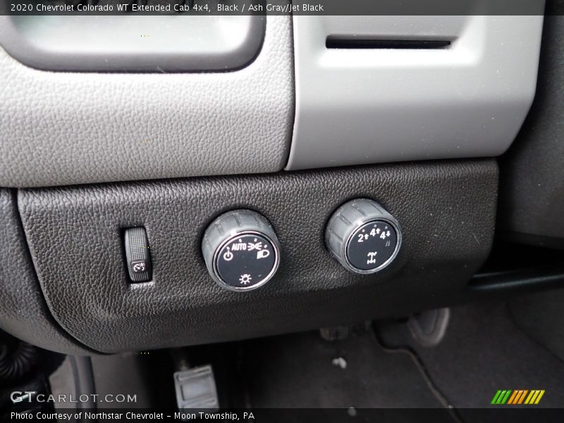 Black / Ash Gray/Jet Black 2020 Chevrolet Colorado WT Extended Cab 4x4