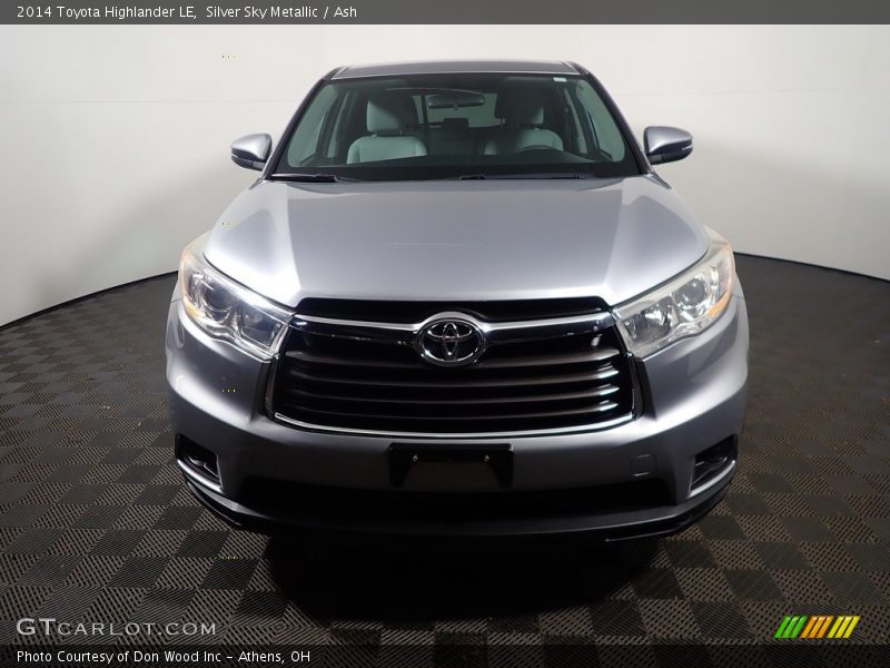 Silver Sky Metallic / Ash 2014 Toyota Highlander LE