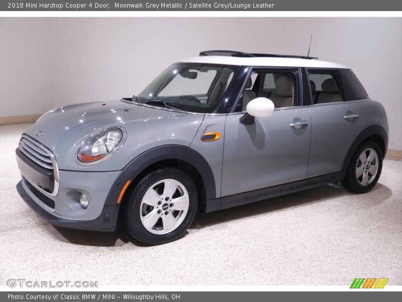 Moonwalk Grey Metallic / Satellite Grey/Lounge Leather 2018 Mini Hardtop Cooper 4 Door