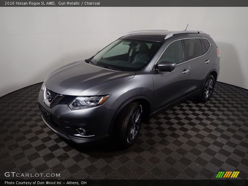 Gun Metallic / Charcoal 2016 Nissan Rogue SL AWD