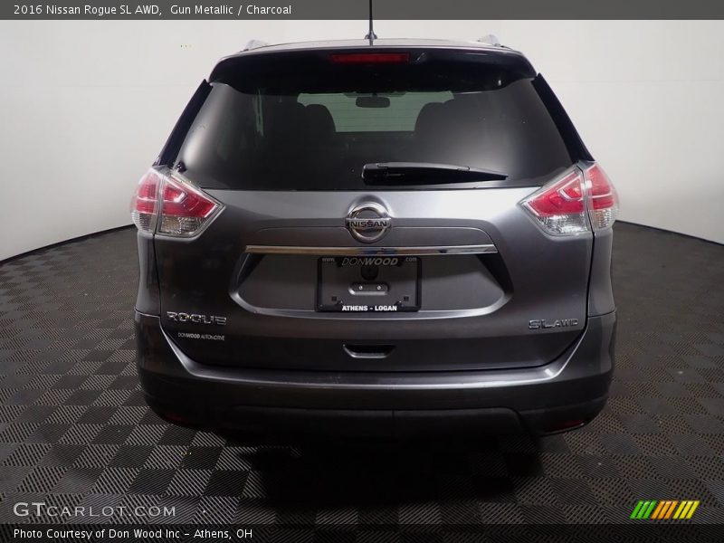 Gun Metallic / Charcoal 2016 Nissan Rogue SL AWD