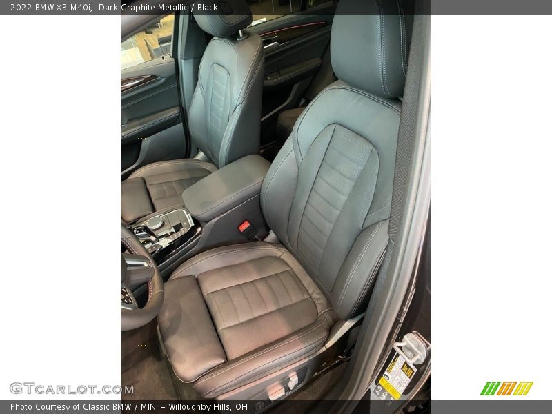 Front Seat of 2022 X3 M40i