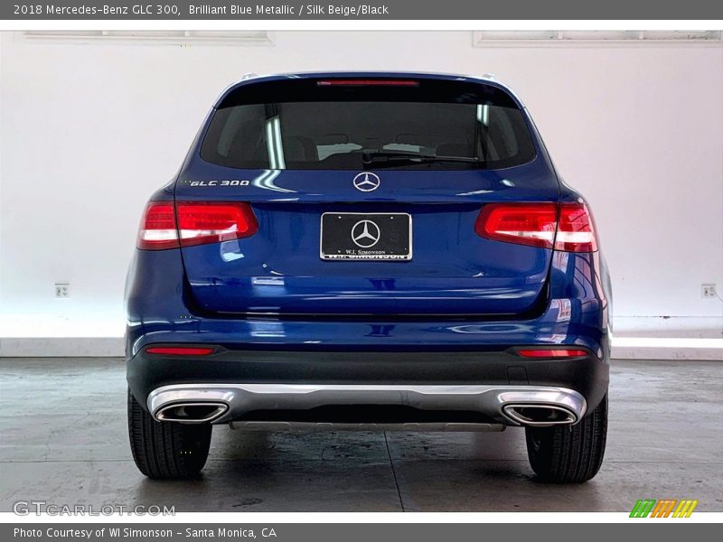 Brilliant Blue Metallic / Silk Beige/Black 2018 Mercedes-Benz GLC 300