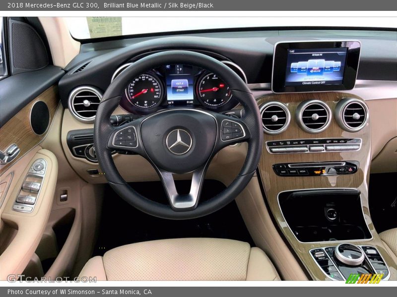 Brilliant Blue Metallic / Silk Beige/Black 2018 Mercedes-Benz GLC 300