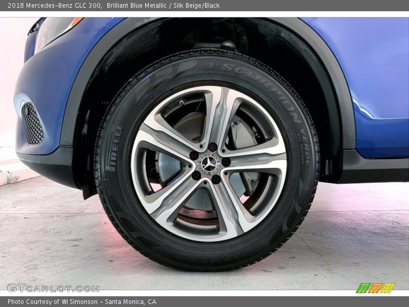 Brilliant Blue Metallic / Silk Beige/Black 2018 Mercedes-Benz GLC 300