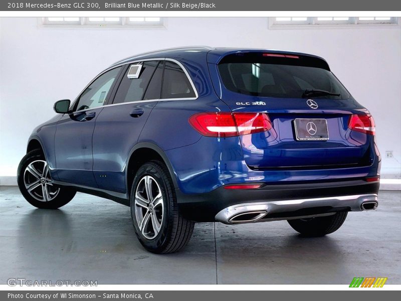 Brilliant Blue Metallic / Silk Beige/Black 2018 Mercedes-Benz GLC 300