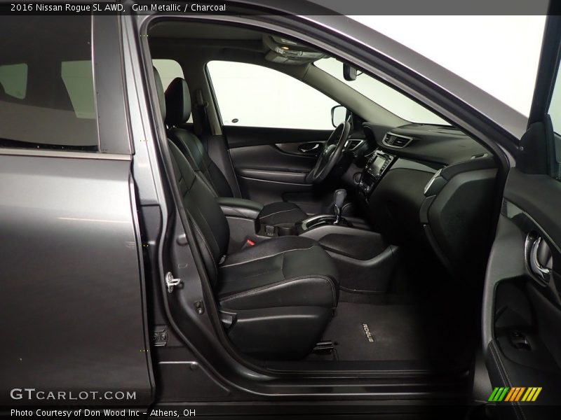 Gun Metallic / Charcoal 2016 Nissan Rogue SL AWD