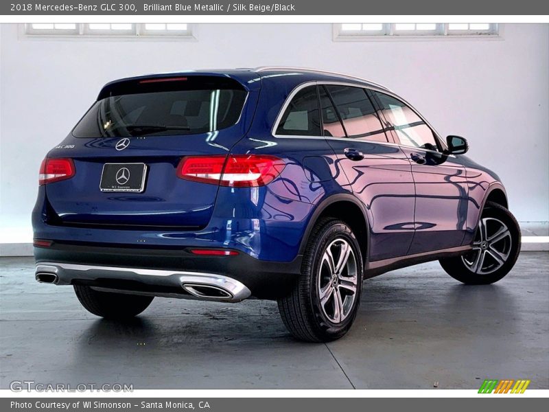 Brilliant Blue Metallic / Silk Beige/Black 2018 Mercedes-Benz GLC 300