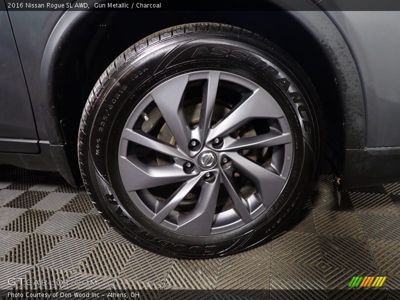 Gun Metallic / Charcoal 2016 Nissan Rogue SL AWD