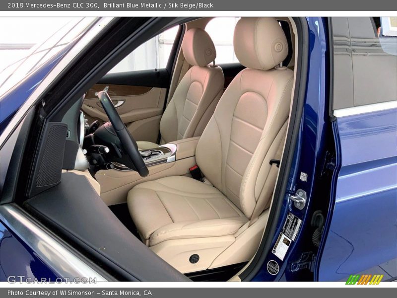 Brilliant Blue Metallic / Silk Beige/Black 2018 Mercedes-Benz GLC 300