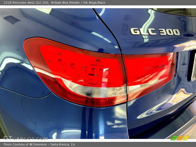 Brilliant Blue Metallic / Silk Beige/Black 2018 Mercedes-Benz GLC 300
