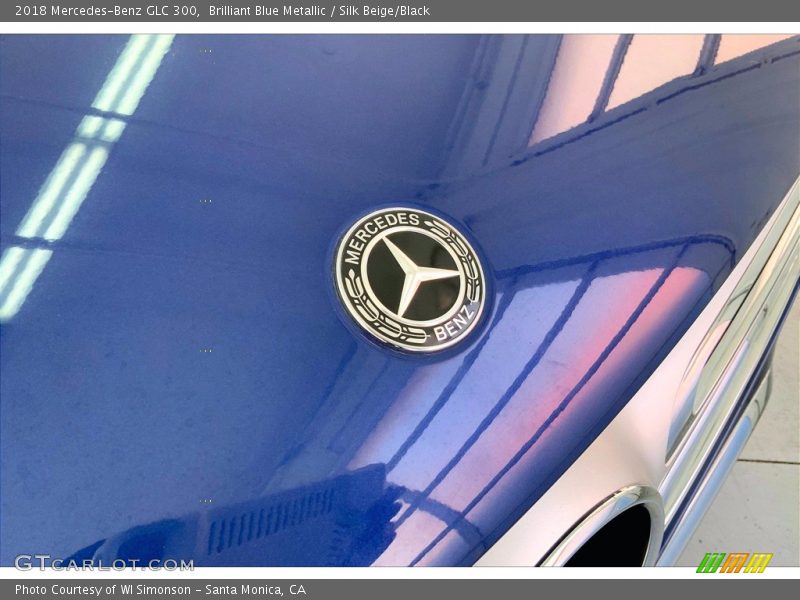 Brilliant Blue Metallic / Silk Beige/Black 2018 Mercedes-Benz GLC 300