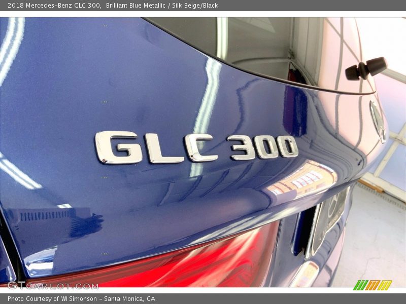 Brilliant Blue Metallic / Silk Beige/Black 2018 Mercedes-Benz GLC 300