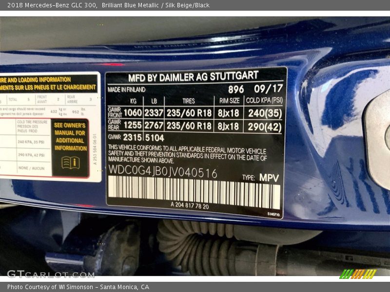 Brilliant Blue Metallic / Silk Beige/Black 2018 Mercedes-Benz GLC 300