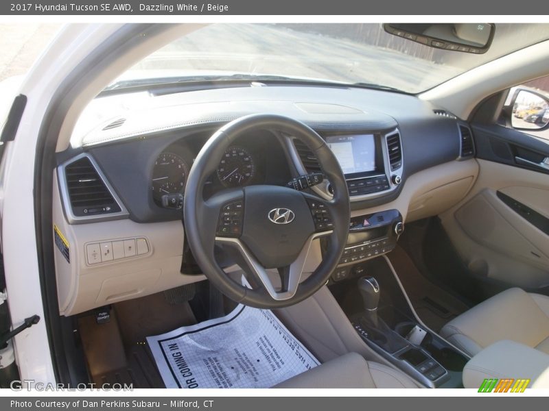 Dazzling White / Beige 2017 Hyundai Tucson SE AWD