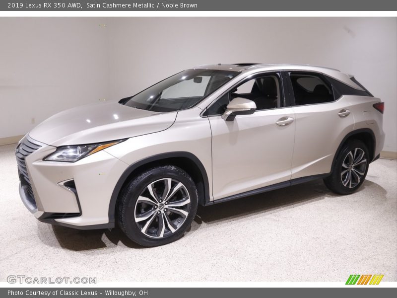 Front 3/4 View of 2019 RX 350 AWD