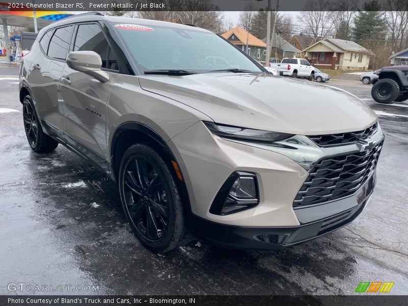 Front 3/4 View of 2021 Blazer RS