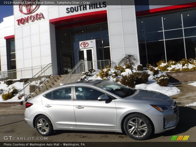 Symphony Silver / Gray 2019 Hyundai Elantra Value Edition