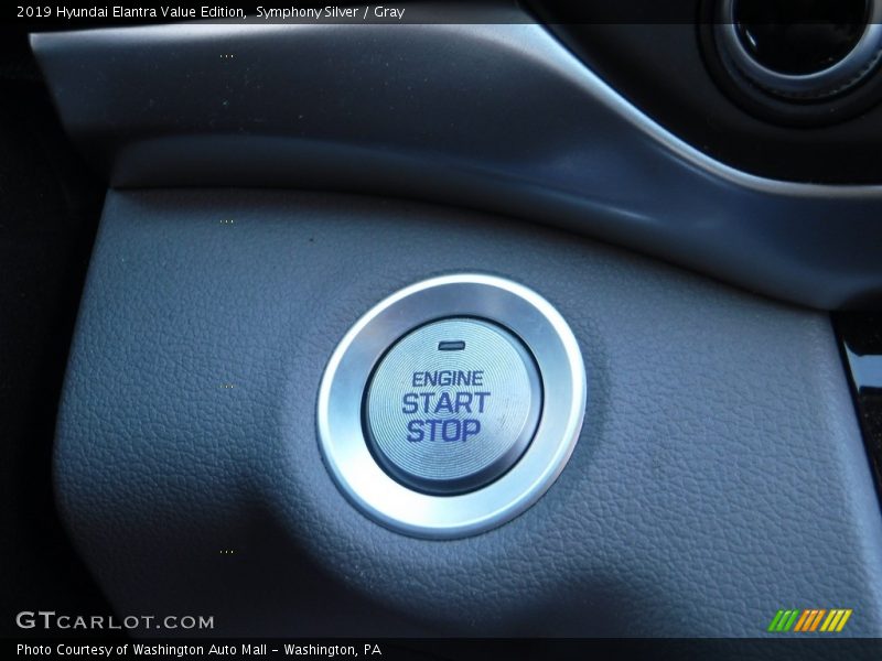 Symphony Silver / Gray 2019 Hyundai Elantra Value Edition