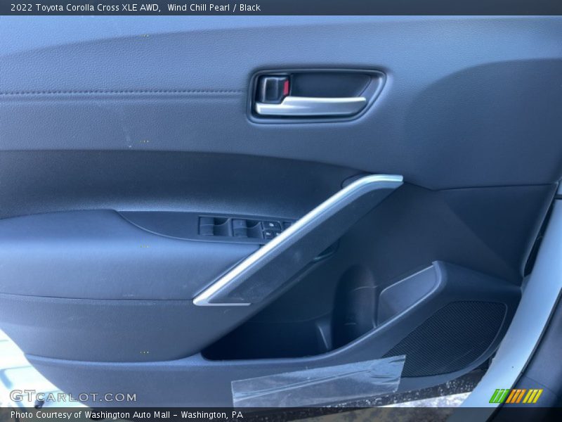 Wind Chill Pearl / Black 2022 Toyota Corolla Cross XLE AWD