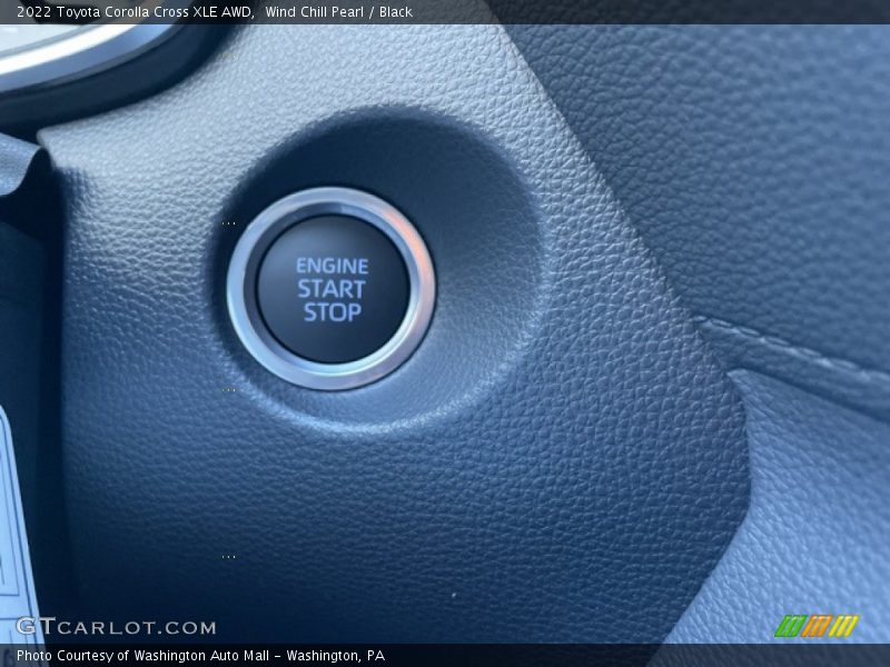 Wind Chill Pearl / Black 2022 Toyota Corolla Cross XLE AWD