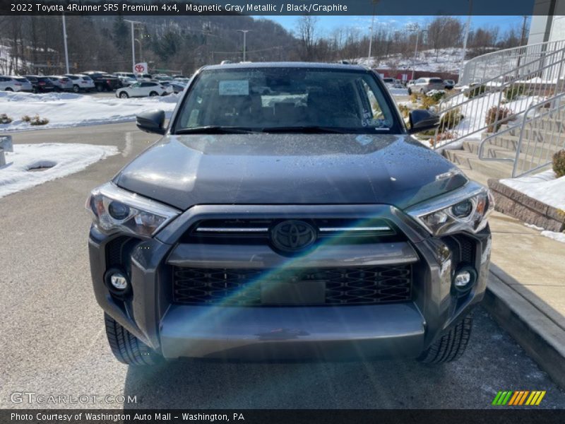 Magnetic Gray Metallic / Black/Graphite 2022 Toyota 4Runner SR5 Premium 4x4