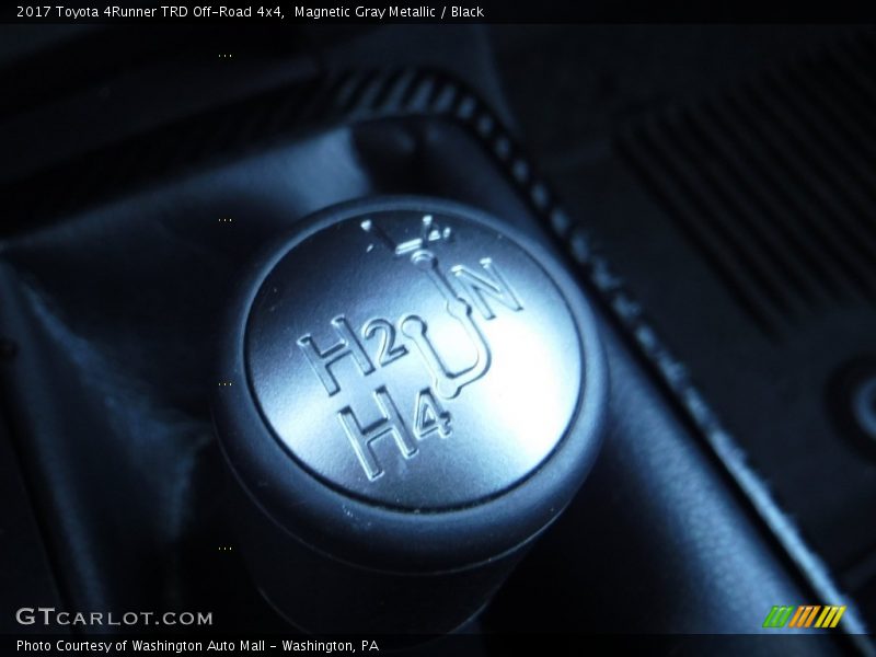 Magnetic Gray Metallic / Black 2017 Toyota 4Runner TRD Off-Road 4x4