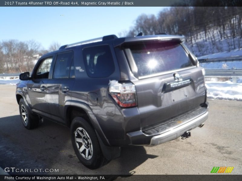 Magnetic Gray Metallic / Black 2017 Toyota 4Runner TRD Off-Road 4x4