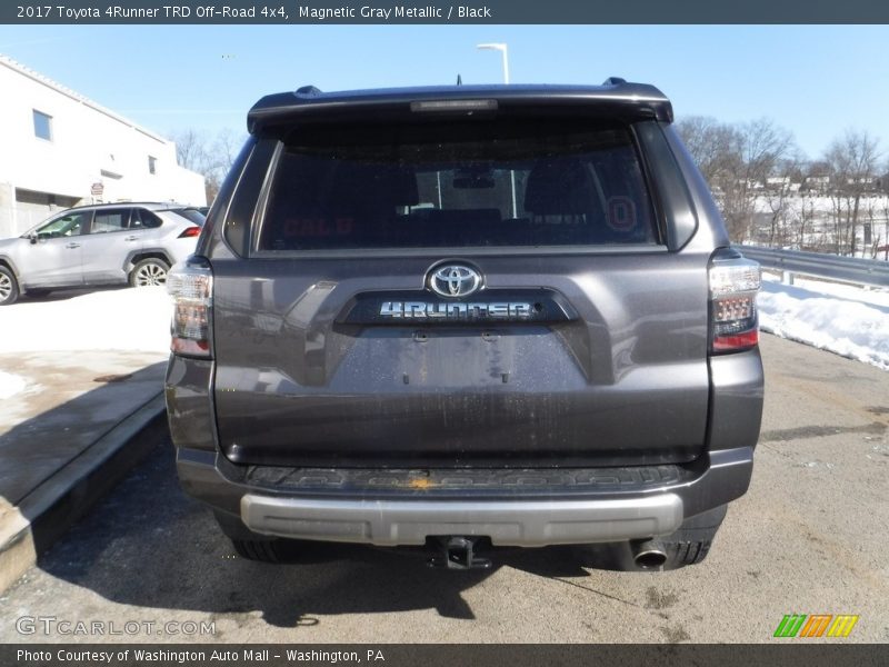 Magnetic Gray Metallic / Black 2017 Toyota 4Runner TRD Off-Road 4x4