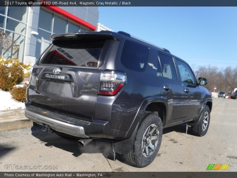 Magnetic Gray Metallic / Black 2017 Toyota 4Runner TRD Off-Road 4x4