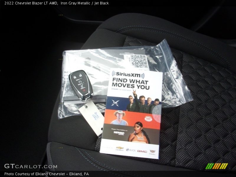 Iron Gray Metallic / Jet Black 2022 Chevrolet Blazer LT AWD